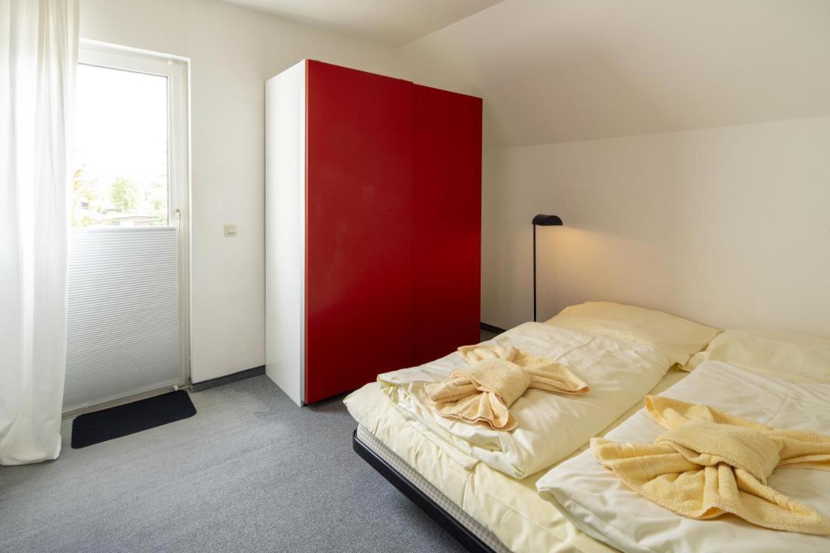 Seglerfewo Mit Traumhaftem Blick Vom Balkon Scheid  Ngoại thất bức ảnh